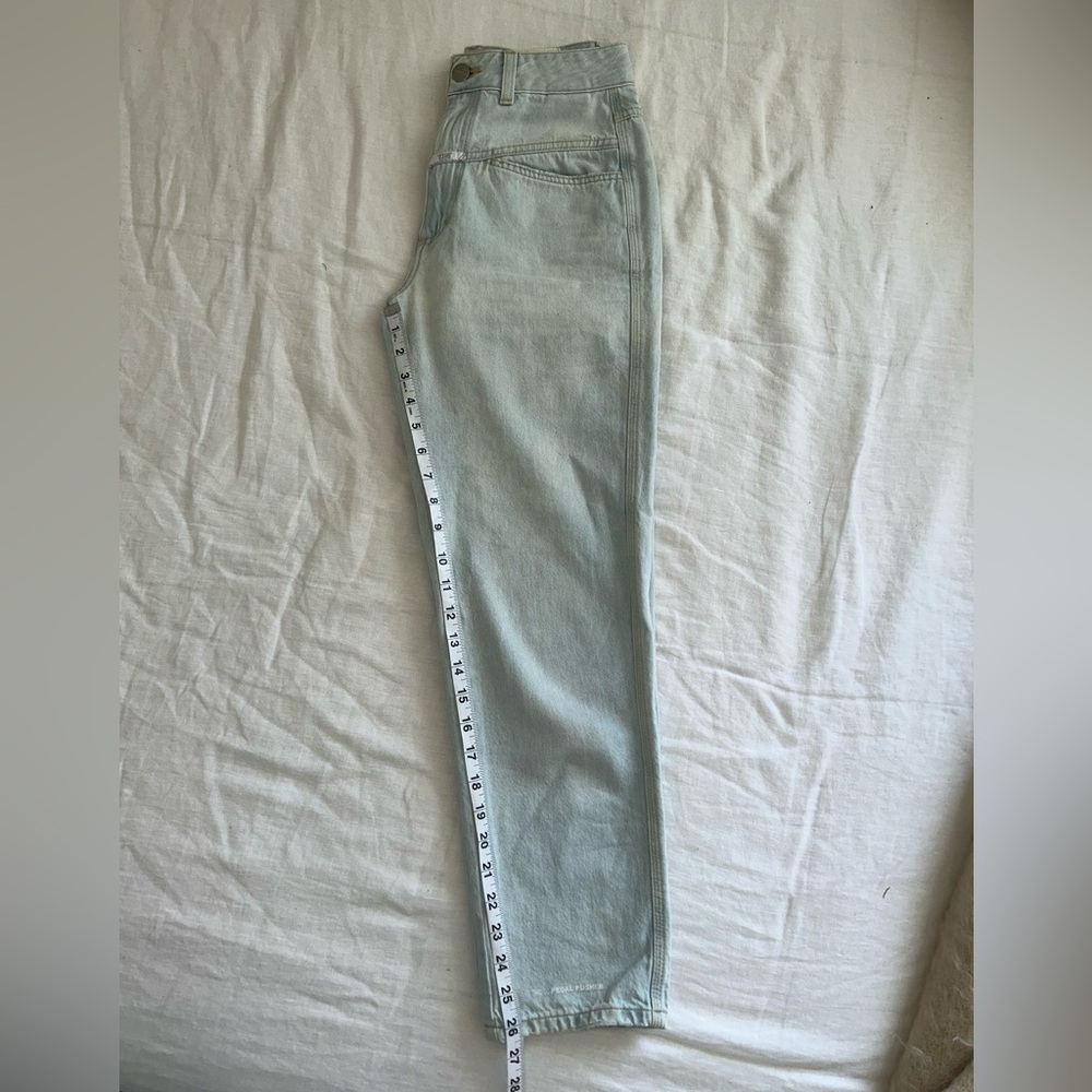 Closed Pedal Pusher Jeans (C8002) View 5